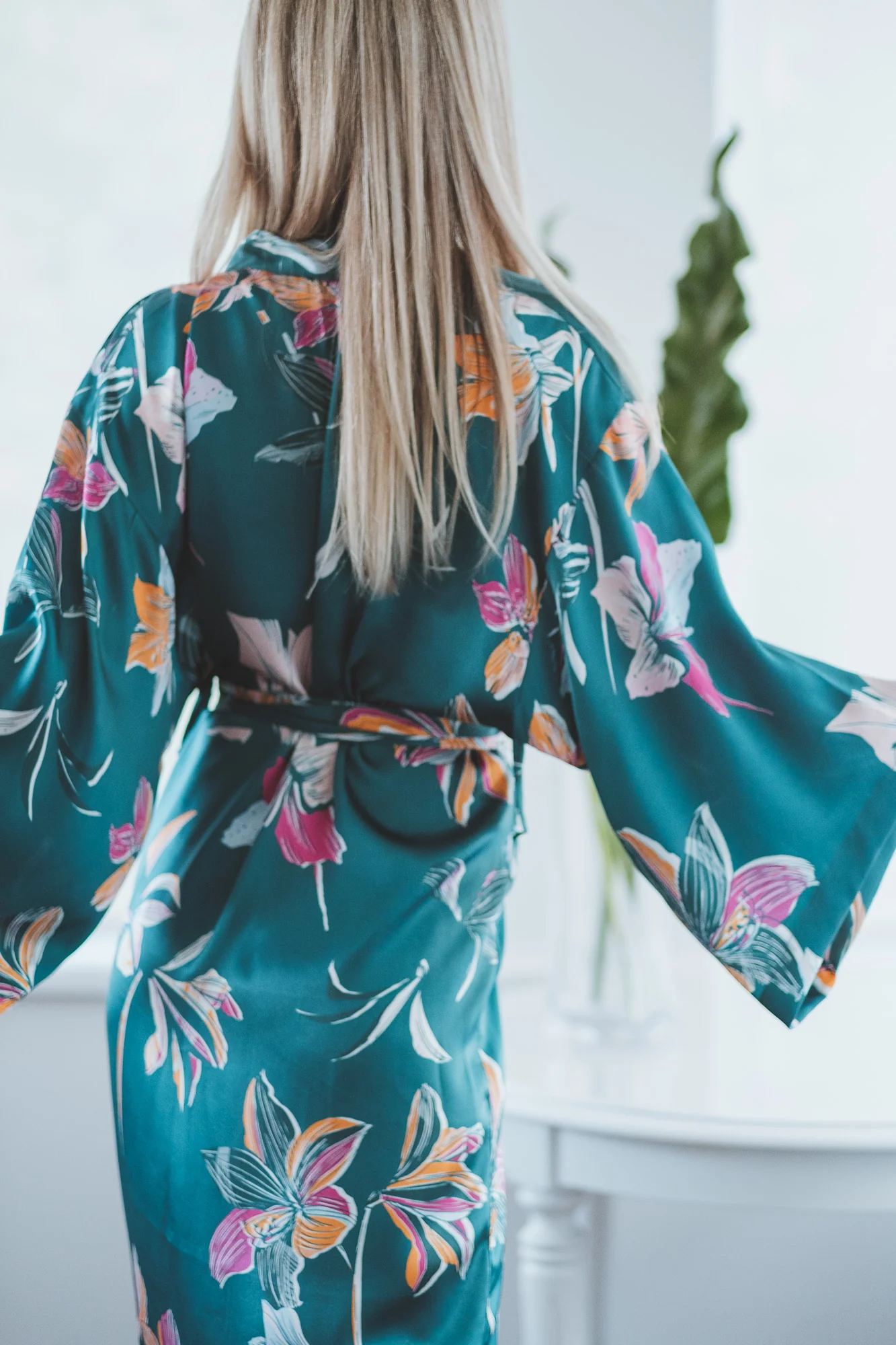 Kusuma Long Kimono Robe - Image 4