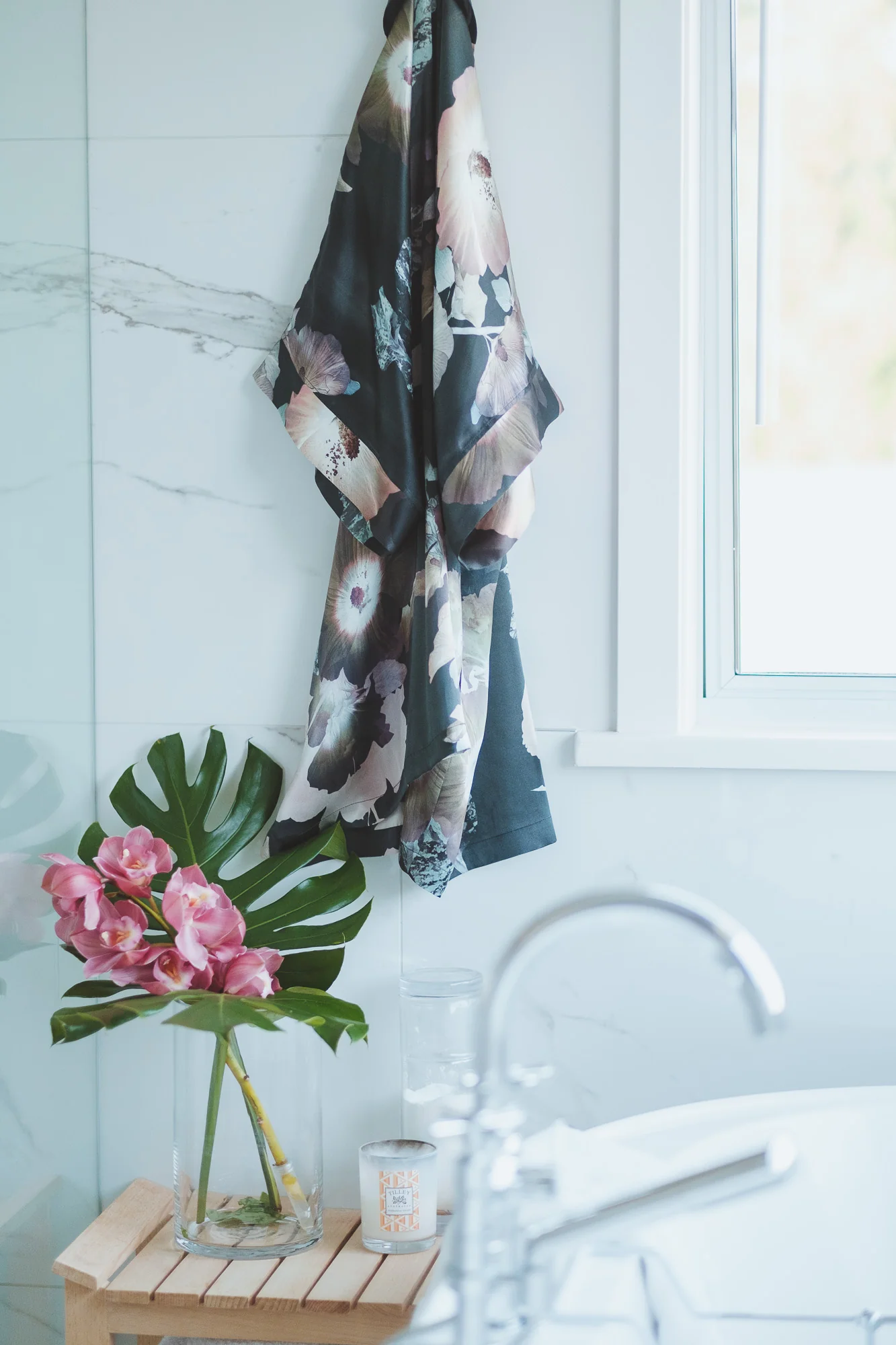 Mana Mahina Short Kimono Robe - Image 7