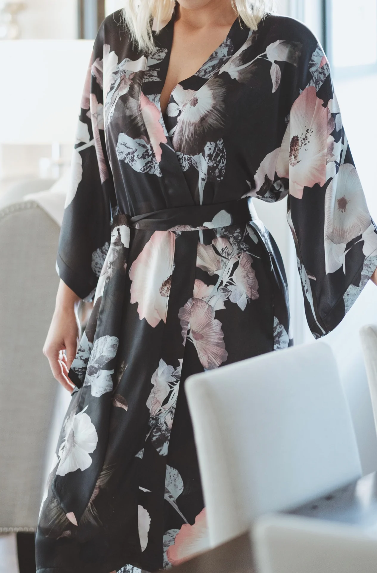 Mana Mahina Long Kimono Robe - Image 3