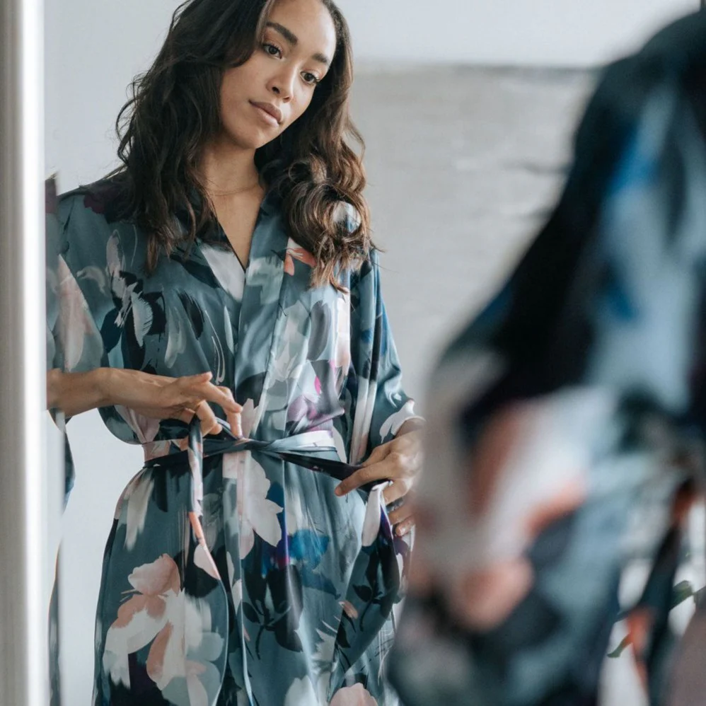 Silver Lining Short Kimono Robe - Image 5